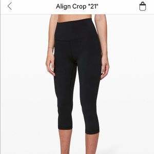 Black Lululemon align crop 21” size 4